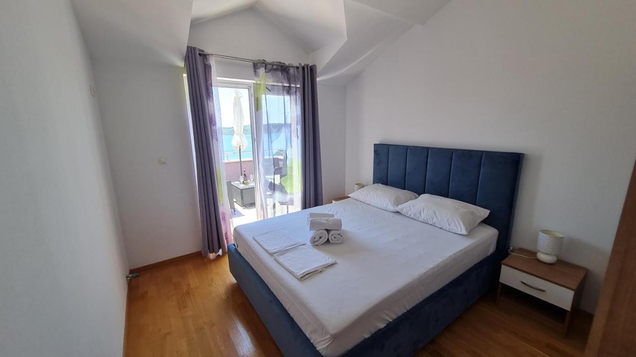 Apartmani Ferdi Trogir Extérieur photo