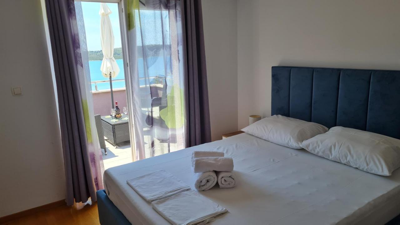 Apartmani Ferdi Trogir Extérieur photo
