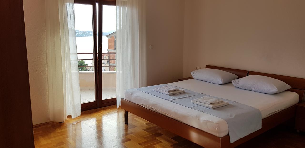 Apartmani Ferdi Trogir Extérieur photo
